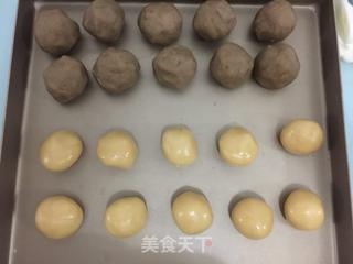栗蓉月饼的做法步骤:12