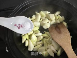 油焖茭白的做法步骤：6