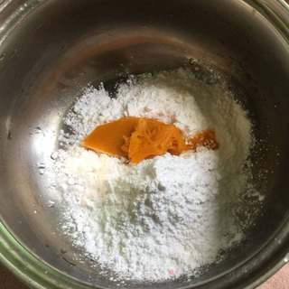 蒸月饼的做法步骤:5