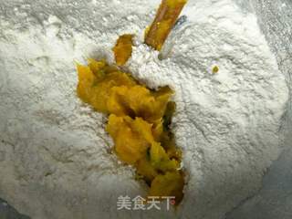小兔子馒头的做法步骤:8