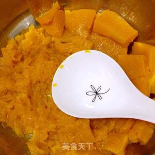 南瓜紫薯饼的做法步骤:3
