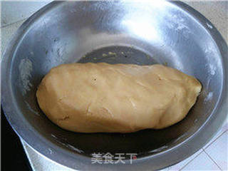 果仁月饼的做法步骤:12