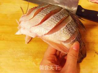 西湖醋鱼的做法步骤:4