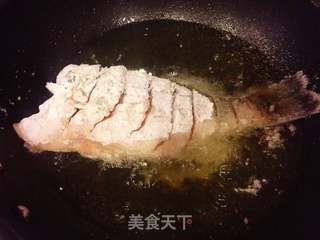 西湖醋鱼的做法步骤:8