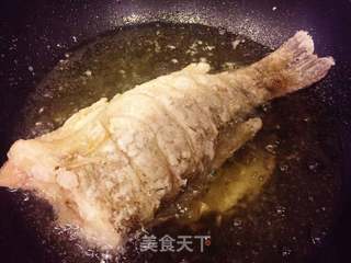 西湖醋鱼的做法步骤:9