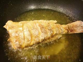 西湖醋鱼的做法步骤:10