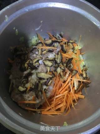 香菇萝卜菜包的做法步骤:10
