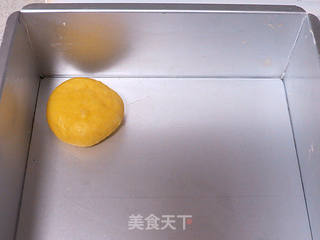 海绵宝宝挤挤面包的做法步骤:6