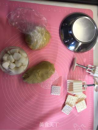 广式月饼的做法步骤:6