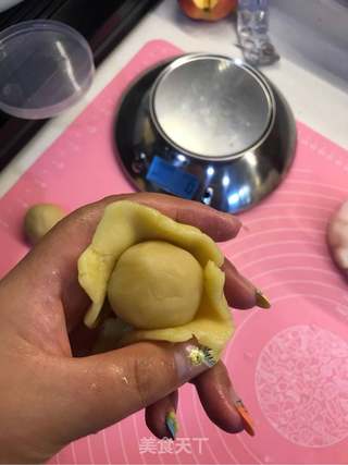 广式月饼的做法步骤:10