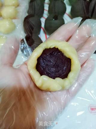 广式月饼(75克)的做法步骤:9