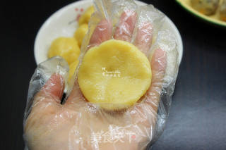 火腿五仁月饼的做法步骤:10
