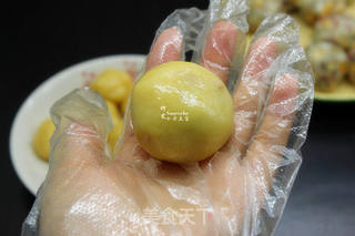 火腿五仁月饼的做法步骤:12