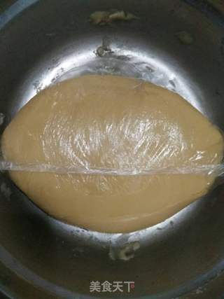 蛋黄月饼的做法步骤:3