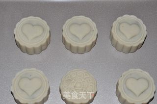 巧克力流心月饼的做法步骤:10