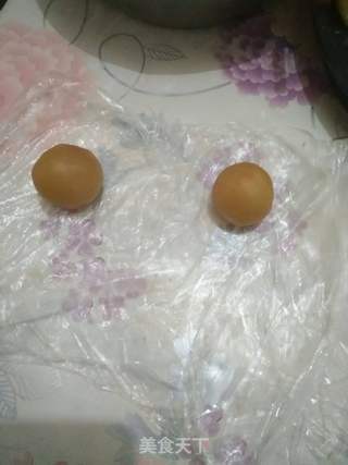 蛋黄月饼的做法步骤:5