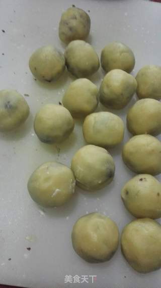 红豆月饼的做法步骤：13