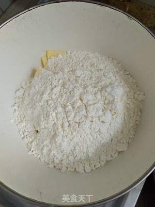 蛋黄酥的做法步骤:7