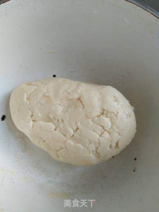 蛋黄酥的做法步骤：8