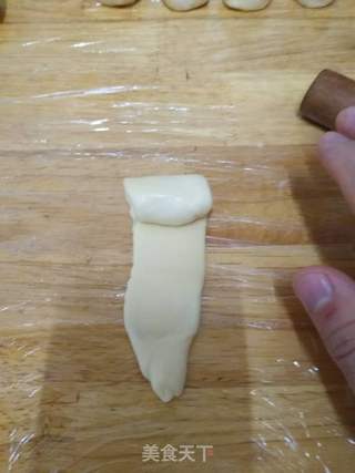 蛋黄酥的做法步骤:16