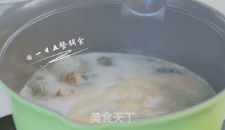 牛肉油麦菜米糊 宝宝辅食,营养均衡的做法步骤:3