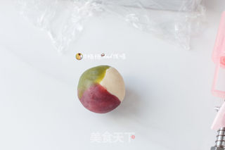 缤纷桃山皮月饼的做法步骤:7