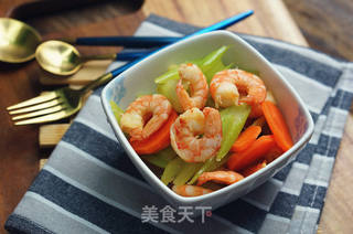 葱油灼时蔬虾的做法步骤:5