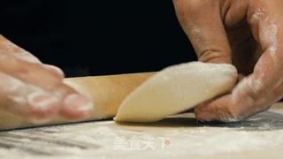 韭菜鸡蛋水饺的做法步骤:8