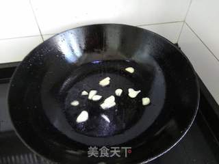 蒜香佛手瓜的做法步骤:2