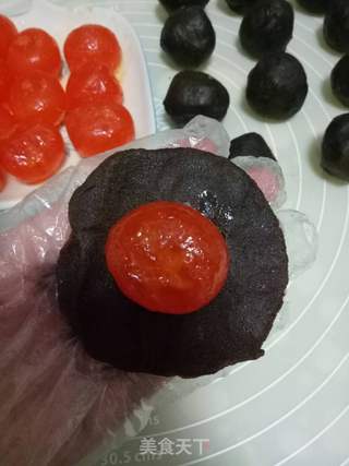 蛋黄酥的做法步骤:11