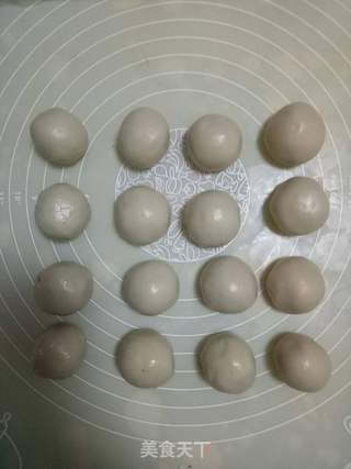 蛋黄酥的做法步骤:15