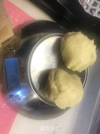 馅中馅蛋黄酥螺旋酥的做法步骤:13