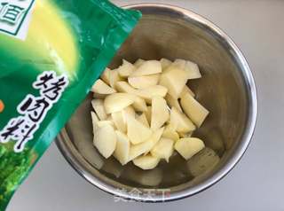 砂锅烤薯角的做法步骤:4