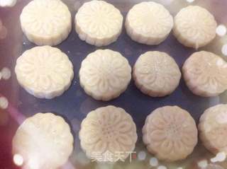 奶黄流沙月饼的做法步骤:38