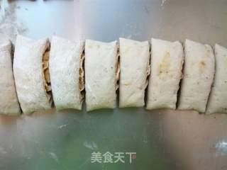 红糖芝麻酱花卷的做法步骤:11
