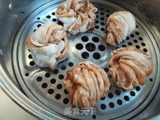 红糖芝麻酱花卷的做法步骤:14