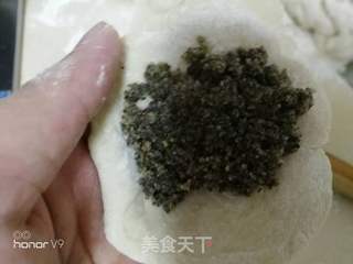 广东点心---芝麻花生核桃包子的做法步骤:10