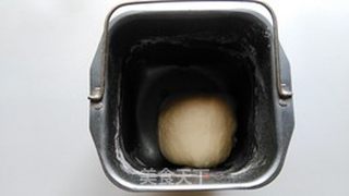 豆沙刀切小面包的做法步骤:2