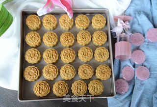 广式豆沙月饼的做法步骤:20