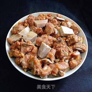香芋蒸排骨的做法步骤:9