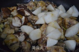三杯秋梨鸡的做法步骤:6