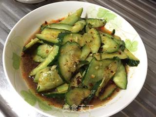 周末简单饮食---皮蛋瘦肉粥的做法步骤:8