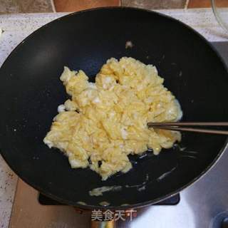 韭菜鸡蛋包的做法步骤:3