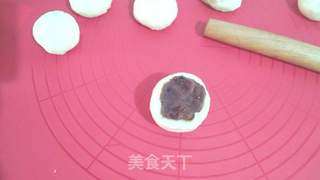 豆沙蛋黄面包的做法步骤:9