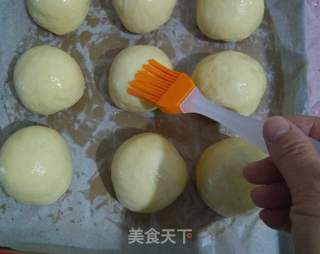 豆沙蛋黄面包的做法步骤:11