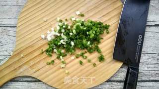 香葱苏打饼干的做法步骤:2