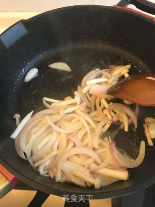 蘑菇海鲜味噌汁的做法步骤:4