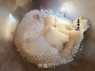 红豆沙蛋黄酥的做法步骤：3