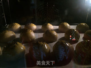 红豆沙蛋黄酥的做法步骤:10