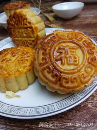 绿豆蓉月饼的做法步骤:7